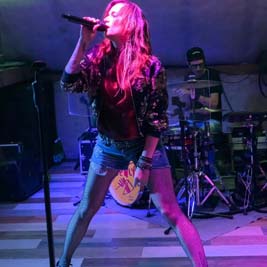 Le Bunker with Jewly – Tavannes